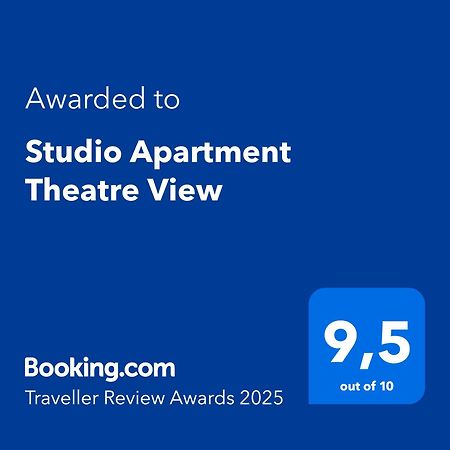 Studio Apartment Theatre View SJJ Esterno foto