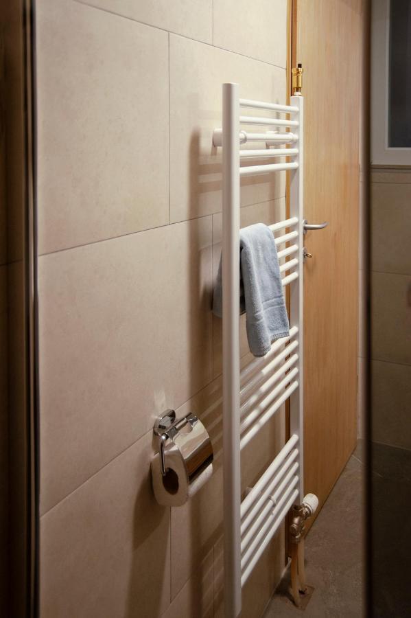 Studio Apartment Theatre View SJJ Esterno foto